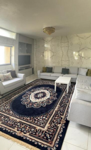 2 bedroom apt